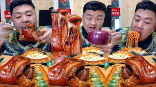 MUKBANG FOOD ASMR | Xiaofeng Eating Delicious Onions And Meat Pork Fat, turkey noodles With Egg