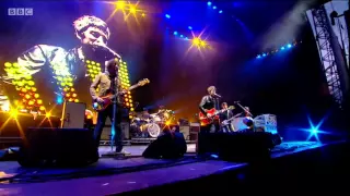 noel gallaghers high flying birds live 2015 - you know we cant  go back( best version)