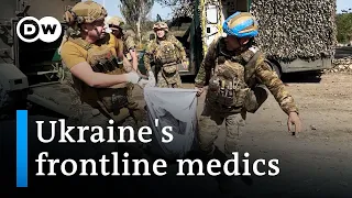 Saving lives under fire: Ukraine's frontline medics | DW News