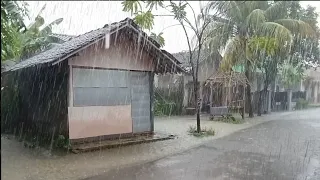 heavy rain in an Indonesian village is beautiful and cool for your sleep