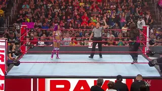 Sasha Banks Vs Nia Jax - WWE Raw 07/01/2019 (En Español)