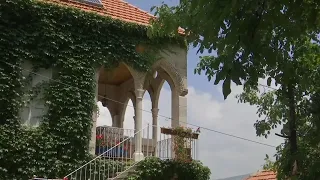 Charming Lebanese town gets visitors despite the war in Gaza and its ripple effect on Lebanon