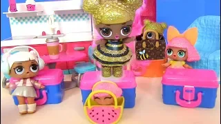 Куклы Лол Сюрприз! Кто лучше старшие или младшие сестренки - мультик Lol Surprise Dolls  Игрушки