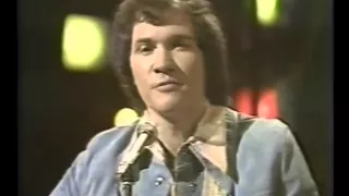 David Gates & Glen Campbell  - ( Medley ) - 1975