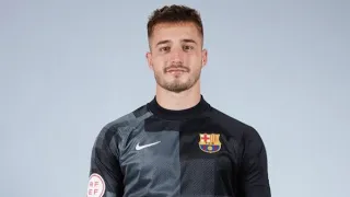 Arnau Tenas-The Flying Goalkeeper In Fc Barcelona