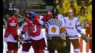 2011 IIHF World Championship - Czech Republic vs.Russia - FIGHT Patrik Elias vs Maxim Afinogenov
