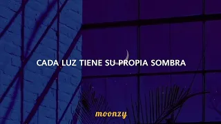 Viki Gabor ; Moonlight//Español