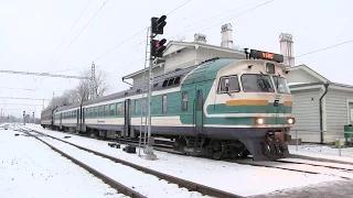 Дизель-поезд ДР1А-232/242 на ст. Кейла / DR1A-232/242 DMU at Keila station