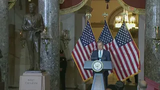 Billy Graham statue unveiled at US Capitol