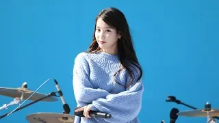 180930 아이유(IU) - 좋은 날 (Good Day) [삼성카드홀가분마켓] 4K 직캠 by 비몽