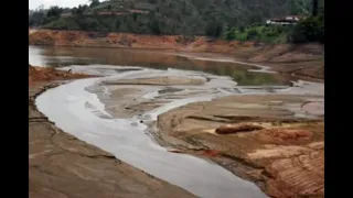 Las impactantes imágenes de la sequía que afecta al embalse de Guatapé