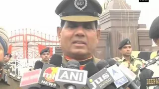 Sweets exchange between BSF,Pakistani rangers at Attari Border