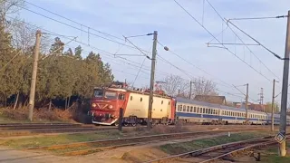 Activitate feroviară in gara Craiova/Halta Bordei [Train activity in Craiova and Bordei Hc]