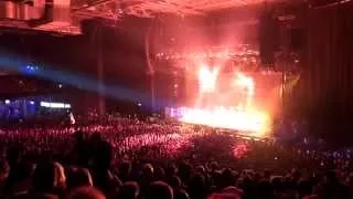 Korn - Twist + Here to Stay - Dublin 3Arena 2015 - HD