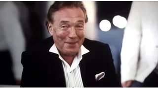 Karel Gott in "Zeiten ändern dich" (2010) Bushido Biopic