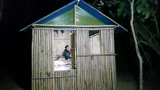Camping dihutan bersama keluarga // Membangun cabin bambu yang luas