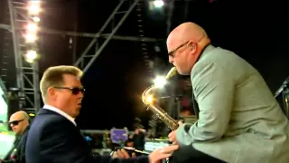 Madness - One Step Beyond (Live at Glastonbury 2009)