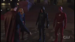 The Flash, Arrow, Supergirl, and Superman Fight Amazo || Crossover - The Flash 5x09 | HD