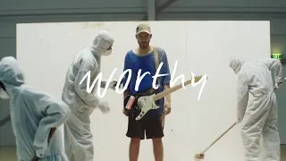 San Holo - worthy [Official Music Video]