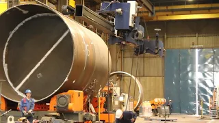 Technology of manufacturing and welding giant steel pipes