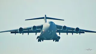 Тучный Боинг C-17 Глобмастер. Мягко плюхнул во Внуково.