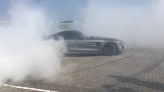 AMG GTR burning rubber with donuts @ supercar sunday 2018 Assen TT