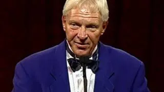 Bobby "The Brain" Heenan recalls the Superstars he managed during his 2004 Hall of Fame Speech