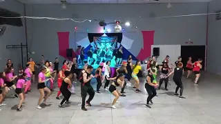 Andas En Mi Cabeza - Chino y Nacho ft. Daddy Yankee ( Coreografia) Dance Mania