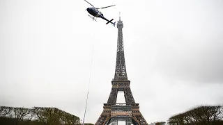 Eiffel Tower grows by six metres with new antenna