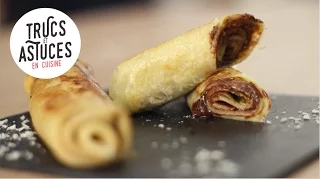 Plier sa crêpe en nem - CuisineAZ