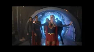 Supergirl y Superman regresan a Tierra-38 - SUPERGIRL 4X09 (Latino)