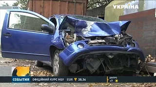 Киянин розбив дві автівки, але збитків не відшкодовує