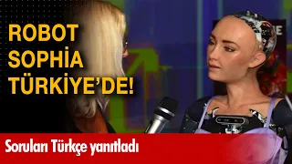 Dünya'da vatandaşlık alan ilk insansı robot Sophia Türkiye'de! Sorulara Türkçe yanıt verdi