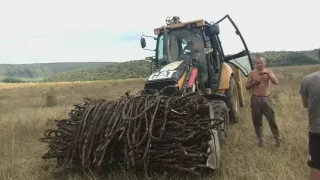 НЕЗАКОНЕ КОПАННЯ КАБЕЛЮ ВІЙСЬКОВОГО ЗВ'ЯЗКУ