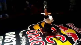 Prodigy in breakdancing..