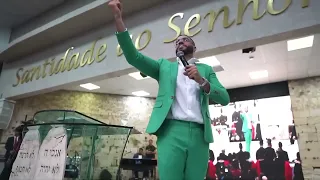 Pr Leonardo Sale - DEUS VAI TE TIRAR DE ÁREAS QUE NINGUÉM SAIU - Mensagem Completa