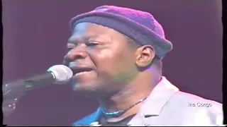 Papa Wemba - Maman (live au zénith de Paris l'an 2000) INA Congo