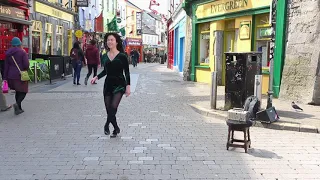 Emma O'Sullivan Sean Nos dancing
