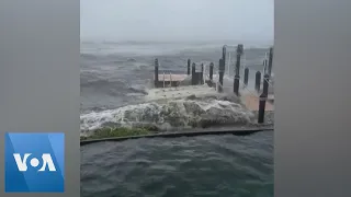 Waves Batter Fort Myers as Hurricane Ian Strikes