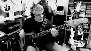 Let's dance by DAVID BOWIE (personal bass cover) by RINO CONTEDUCA with 1966 Fender jazz bass