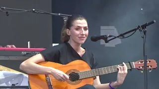 Aldous Harding - Tick Tock (Live) Paris, Rock en Seine 2022