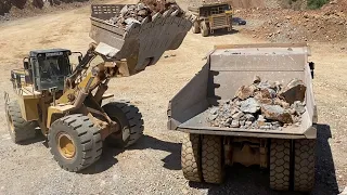 Caterpillar 992G Wheel Loader And Liebherr 984 Loading Cat 777 Dumpers-Sotiriadis/Labrianidis Mining