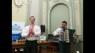 Одна гора високая  українська народна пісня (Ukrainian folk song)