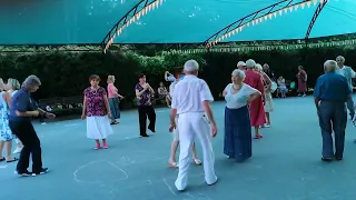 В последний раз Танцы 🕺🕺🕺 в парке Горького Одесса Июль 2021