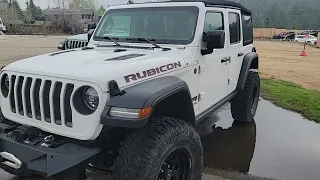 Jeep Wrangler death wobble. What's the cause and to fix it