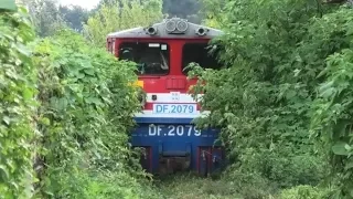 Pyin Oo Lwin Station: Arrival, Shunting & Departure - Myanmar Railways (Burma)