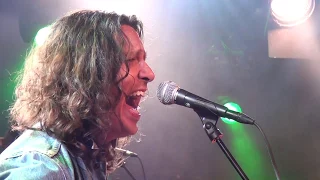 Davy Knowles - "Almost Cut My Hair" @ Moulin Blues 2017