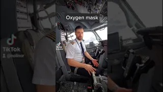 Oxygen Mask In A B737-200 Cockpit! #short #nolinor