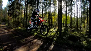 KTM SX 125 - Riding Into The Weekend Like