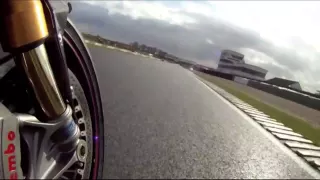 Suzuki GSX-R600 vs Triumph Daytona 675R